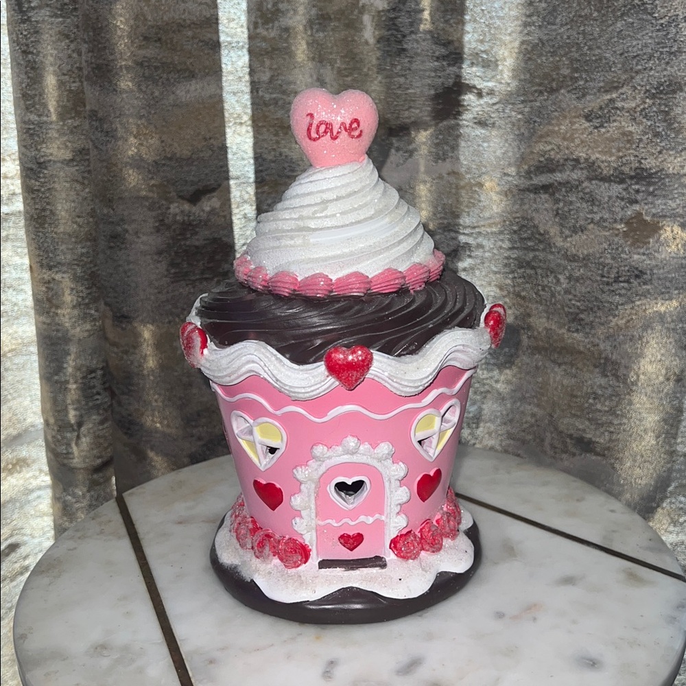 NEW Pink and White Cupcake House Decor
